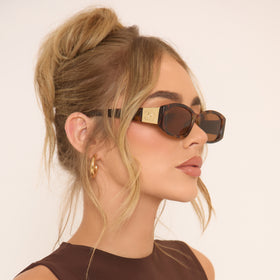 Gold Side Logo Detail Square Shaped Sunglasses In Leopard Print Gold Side Logo Detail Square Shaped Sunglasses In Leopard Print