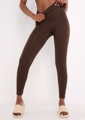 Cyndi Chocolate Seamless Ribbed High Waisted Leggings Cyndi Chocolate Seamless Ribbed High Waisted Leggings