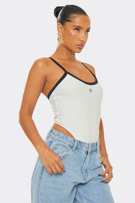 Contrast Scoop Neck Logo Detail High Leg Swimsuit In White