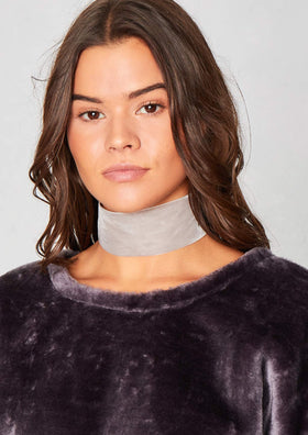 Audria Grey Velvet Thick Choker